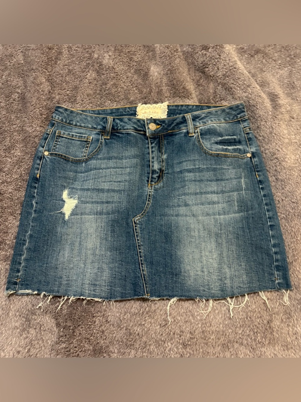 ☀️SUMMER Stock-Up☀️ Altar'd State Distressed Denim Mini Skirt sz Large